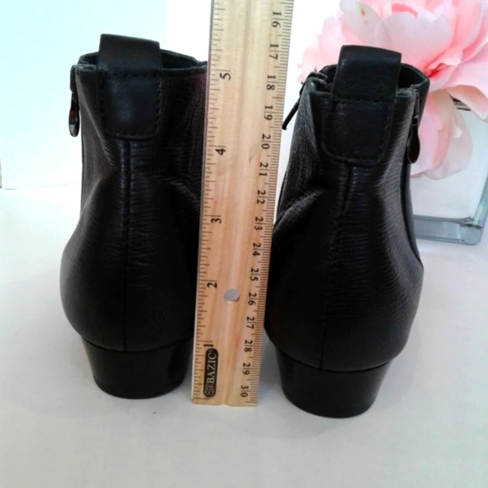 MUNRO black  genuine leather anckle boots